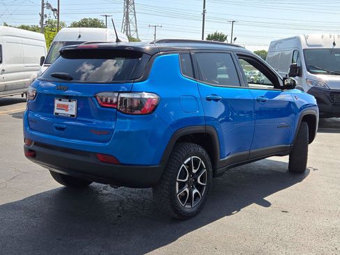 Certified 2025 Jeep Compass Trailhawk AWD/4WD image 23