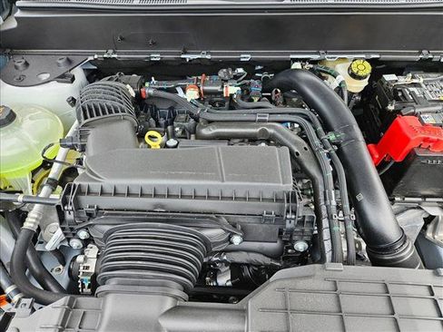 New 2026 Ford Maverick XL image 16