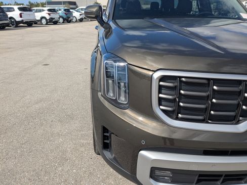 Used 2023 Kia Telluride SX image 12