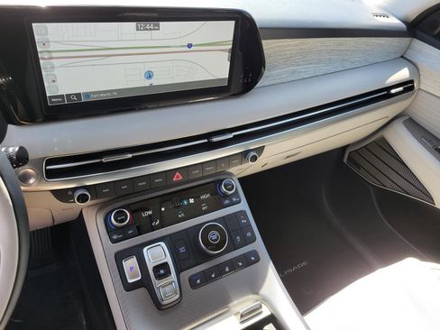 Used 2025 Hyundai Palisade Calligraphy FWD image 23