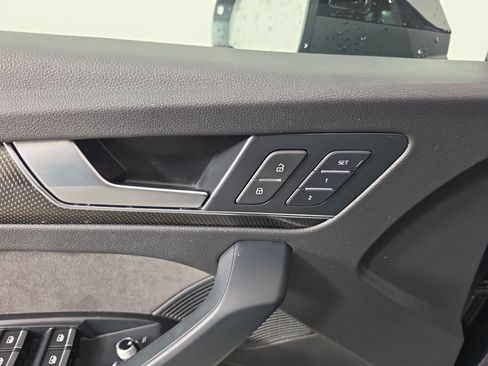 Used 2020 Audi SQ5 Prestige AWD/4WD image 20