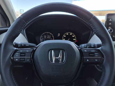 Used 2024 Honda HR-V EX-L image 17