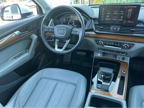 Used 2022 Audi Q5 2.0T Premium Plus image 12