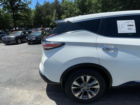 Used 2018 Nissan Murano S AWD/4WD image 9