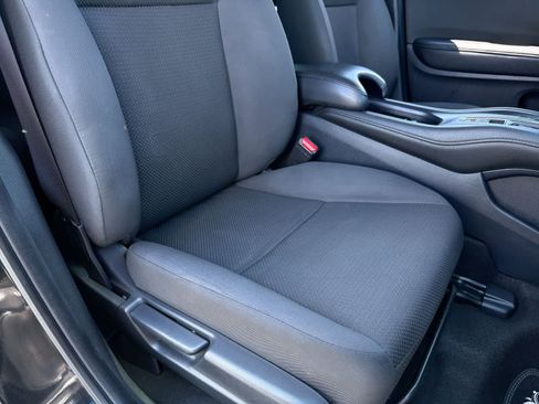 Used 2019 Honda HR-V LX image 22