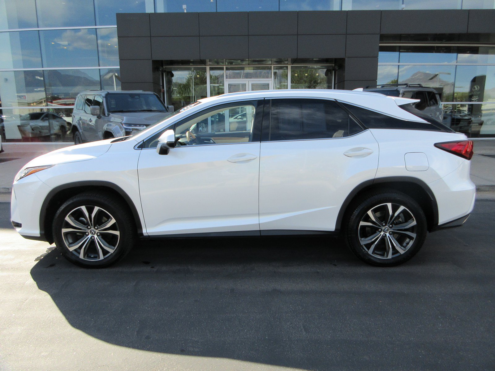 Used 2018 Lexus RX 350 AWD w/ Premium Package image 3