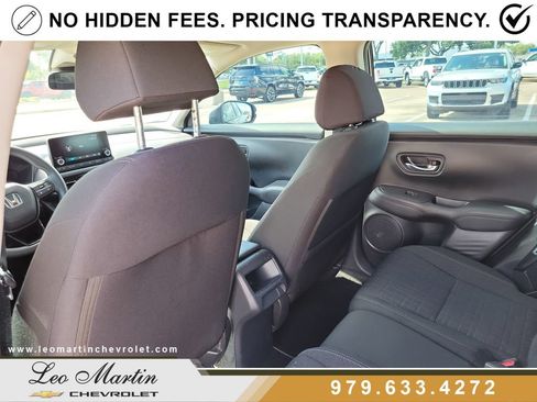 Used 2025 Honda HR-V LX image 9