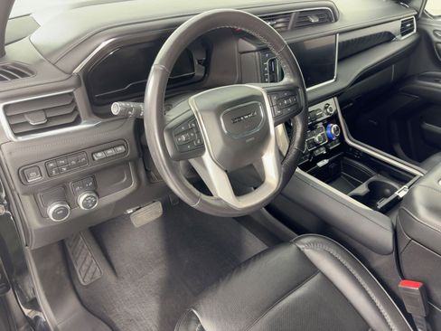 Used 2022 GMC Yukon Denali image 4