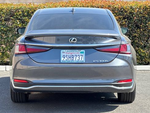 Certified 2025 Lexus ES 300h w/ Premium Package FWD image 5