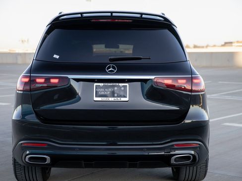 Used 2024 Mercedes-Benz GLS 450 4MATIC image 8