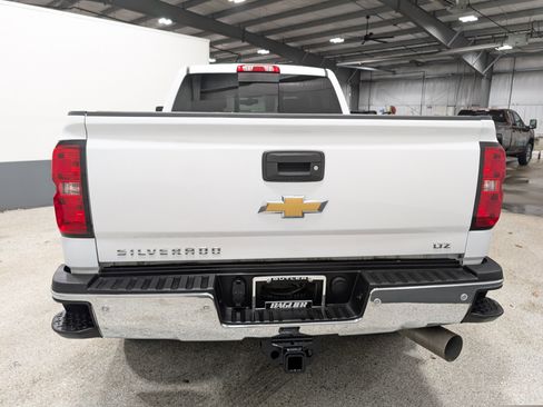 Used 2018 Chevrolet Silverado 3500 LTZ w/ Duramax Plus Package image 4