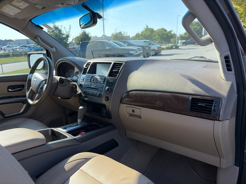 Used 2015 Nissan Armada Platinum AWD/4WD image 27