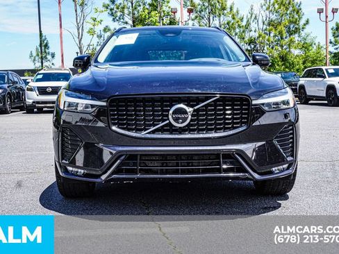 Used 2024 Volvo XC60 B5 Plus AWD/4WD image 9