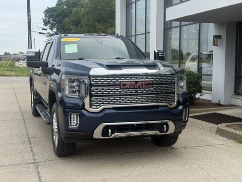 Used 2020 GMC Sierra 3500 Denali w/ Denali Ultimate Package AWD/4WD image 19