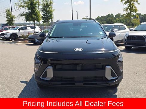 Certified 2025 Hyundai Kona SEL AWD/4WD image 8
