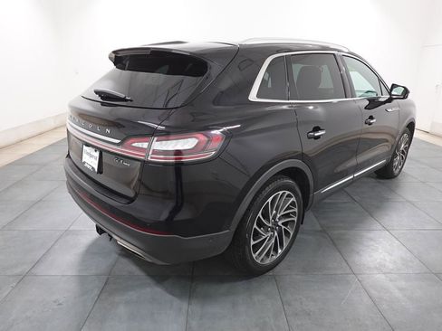 Used 2020 Lincoln Nautilus Reserve w/ Equipment Group 201A image 6