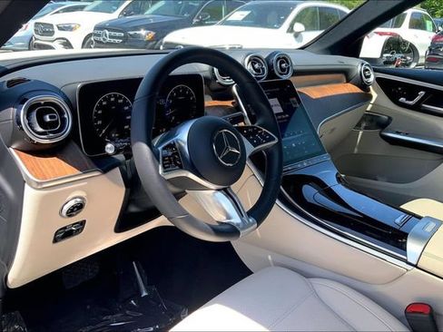 Used 2023 Mercedes-Benz GLC 300 4MATIC image 14