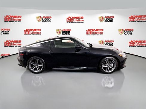 Certified 2025 Nissan Z Sport w/ Floor Mat Package image 16