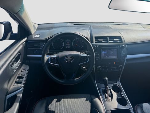Used 2017 Toyota Camry SE FWD image 20