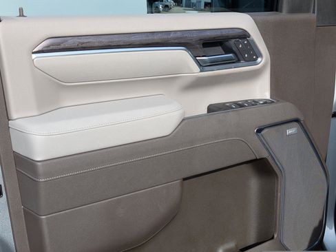 New 2026 Chevrolet Silverado 2500 LTZ w/ LTZ Convenience Package image 15