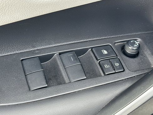 Certified 2024 Toyota Corolla SE image 13