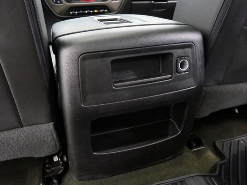Used 2016 GMC Sierra 3500 Denali w/ Suspension Package, Off-Road AWD/4WD image 20