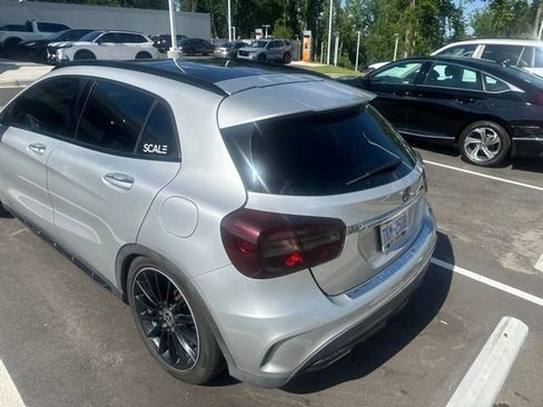 Used 2018 Mercedes-Benz GLA 250 4MATIC image 3