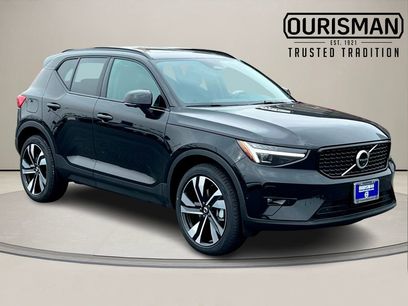 New 2026 Volvo XC40 B5 Ultra w/ Protection Package Premier