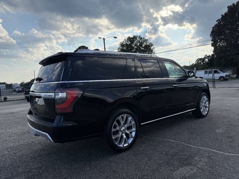 Used 2018 Ford Expedition Max Platinum RWD image 12