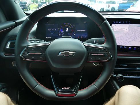 Certified 2025 Chevrolet Traverse RS FWD image 33