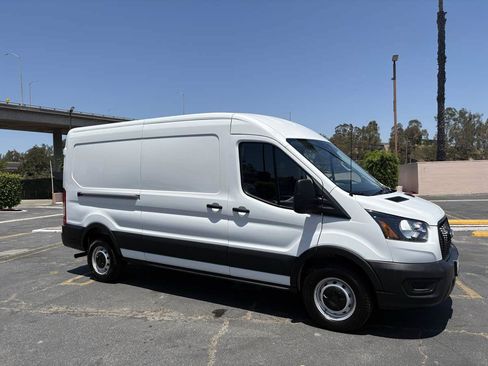 Used 2025 Ford Transit 250 148 Medium Roof w/ Load Area Protection Package RWD image 32