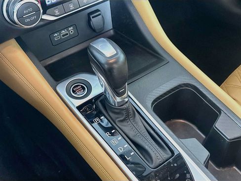 Used 2023 Nissan Sentra SV w/ SV Premium Package FWD image 14