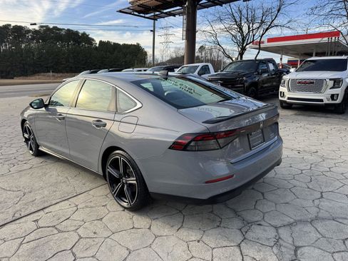 Used 2024 Honda Accord Sport image 10