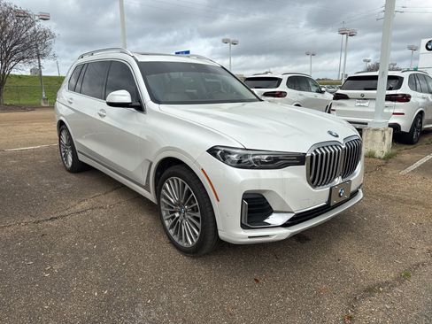 Used 2019 BMW X7 xDrive40i w/ Premium Package image 3