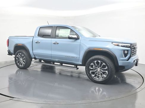 New 2026 GMC Canyon Denali image 7