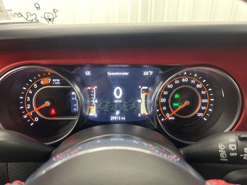 Used 2023 Jeep Wrangler Unlimited Rubicon image 23