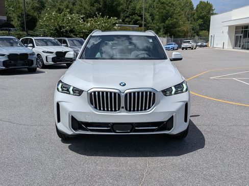 New 2026 BMW X5 xDrive40i w/ Climate Comfort Package AWD/4WD image 8
