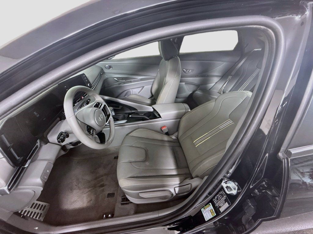 Used 2026 Hyundai Elantra Sport w/ Cargo Package FWD image 21