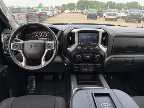 Used 2021 Chevrolet Silverado 1500 LT Trail Boss w/ Bed Protection Package AWD/4WD image 17