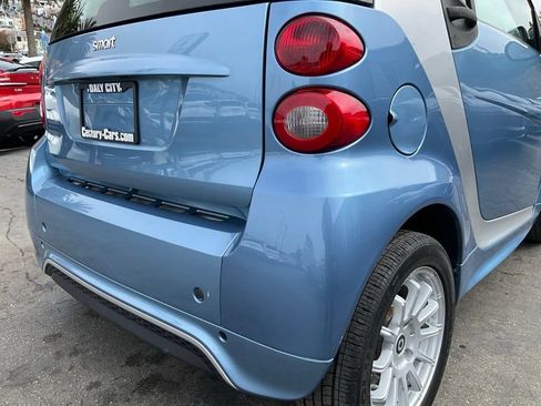 Used 2013 smart fortwo passion RWD image 53