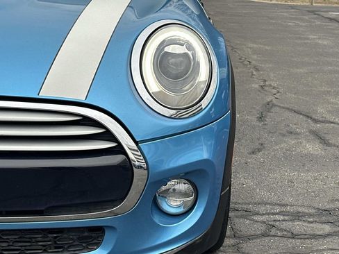 Used 2015 MINI Cooper 4-Door Hardtop image 7