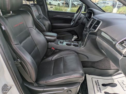 Used 2018 Jeep Grand Cherokee Trailhawk w/ Trailhawk Luxury Group image 26