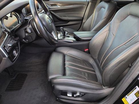 Used 2019 BMW 530i w/ Convenience Package image 17