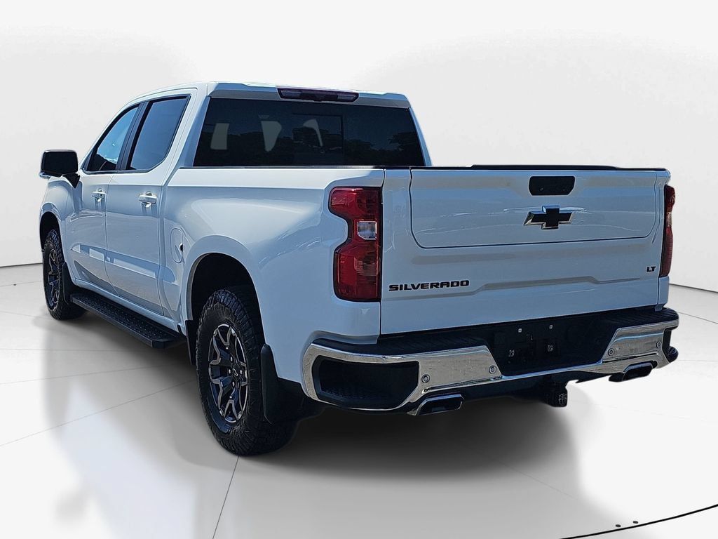 Used 2022 Chevrolet Silverado 1500 LT AWD/4WD image 8