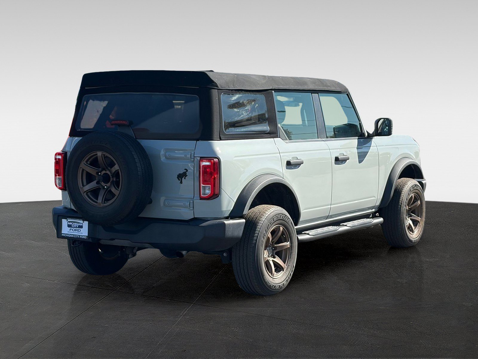 Used 2022 Ford Bronco 4-Door AWD/4WD image 5