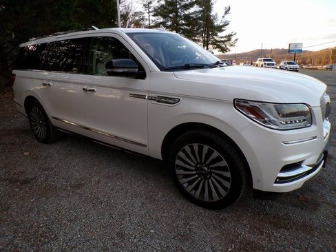 Used 2019 Lincoln Navigator L Reserve image 6