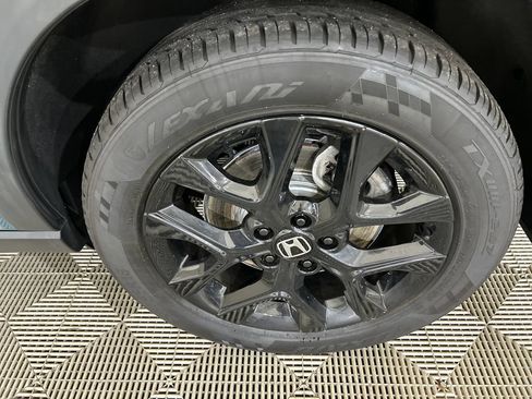 Used 2024 Honda HR-V Sport image 9