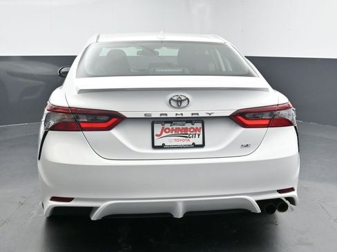 Used 2023 Toyota Camry SE image 7