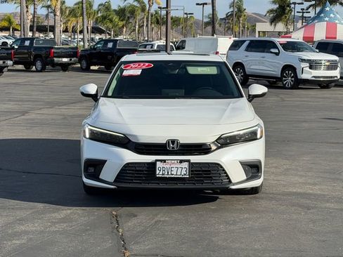 Used 2022 Honda Civic Touring image 2
