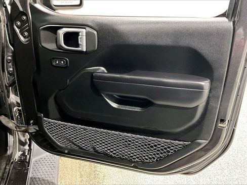 Used 2020 Jeep Wrangler Unlimited Sport image 28